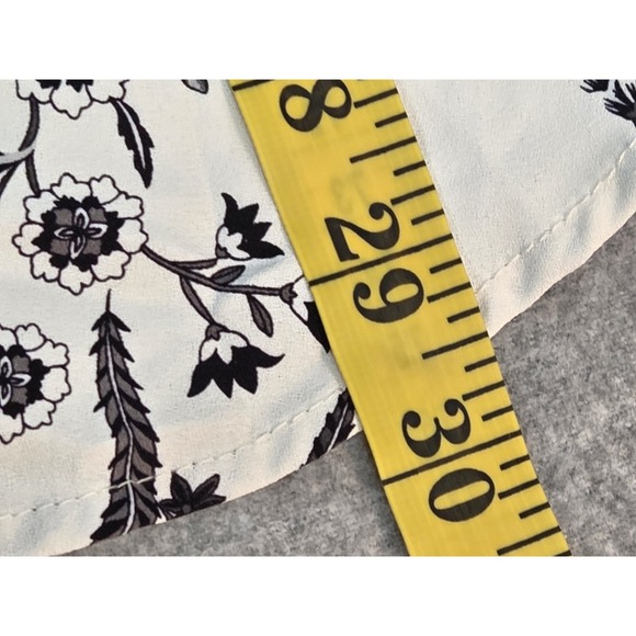 Torrid Harper Blouse 3 Tunic Black Ivory Floral Leaf Angel Flowy Career Pullover - Picture 7 of 9